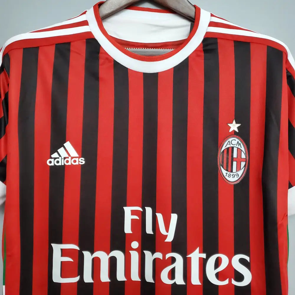 Camisa Retrô AC Milan 2011/12 Home Camisas de Futebol